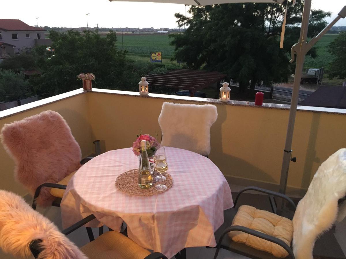 Remi Apartment Umag Bagian luar foto